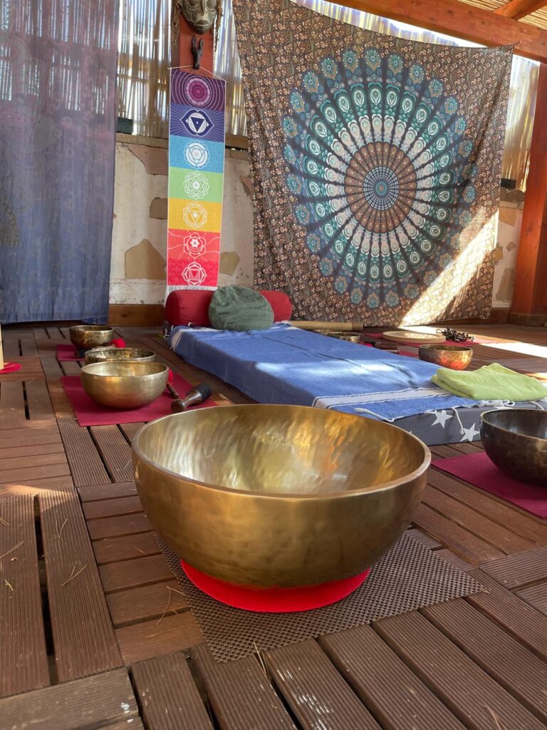 Traumabehandeling op Sardinie op een bijzondere locatie aan zee.